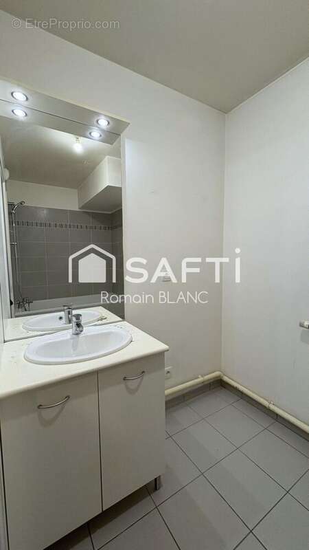 Photo 6 - Appartement à VENISSIEUX