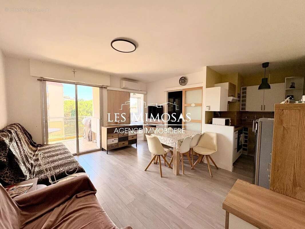 Appartement à FREJUS