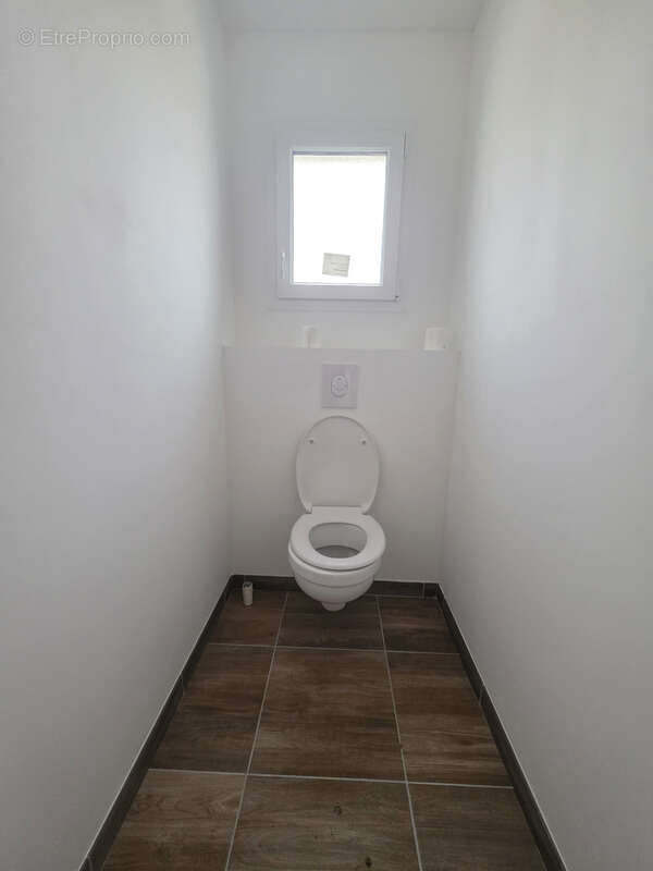 Maison à CHENEVIERES