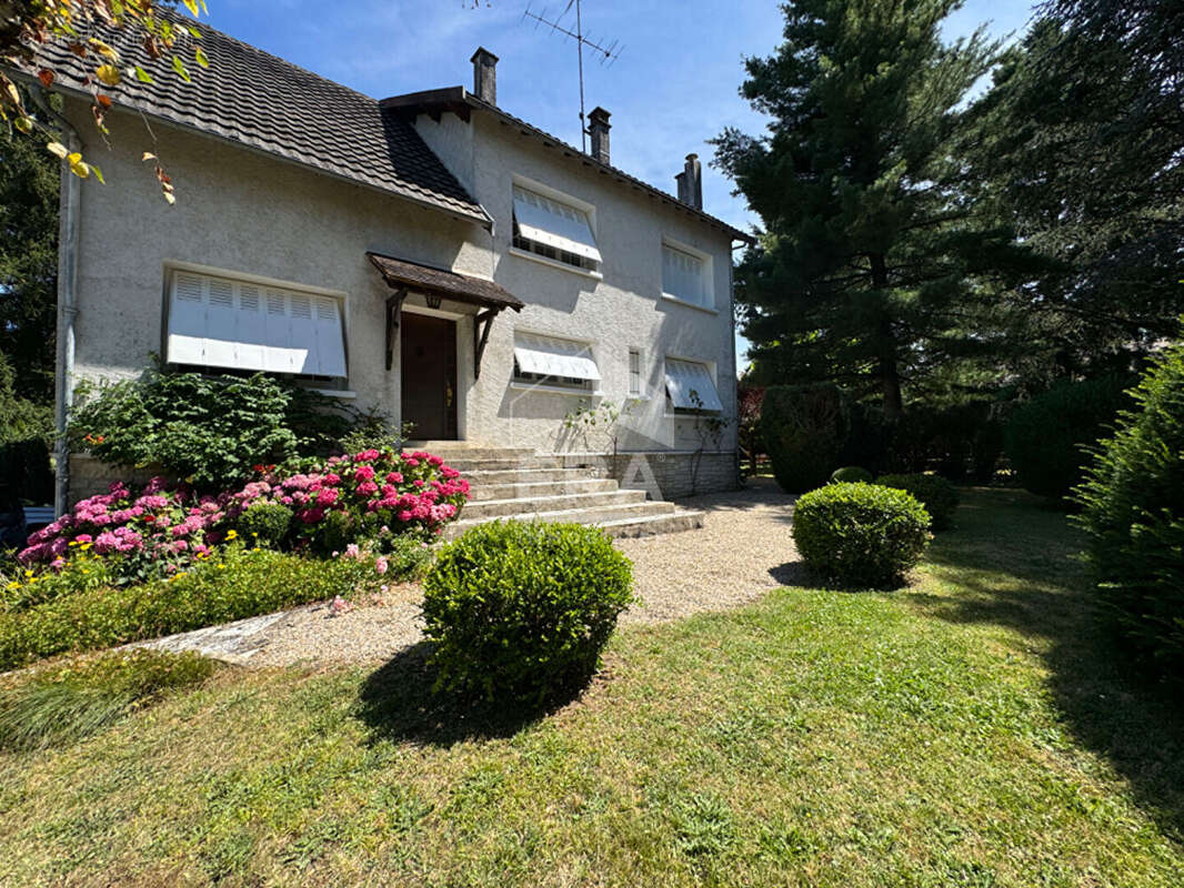 Maison à RAZAC-SUR-L'ISLE