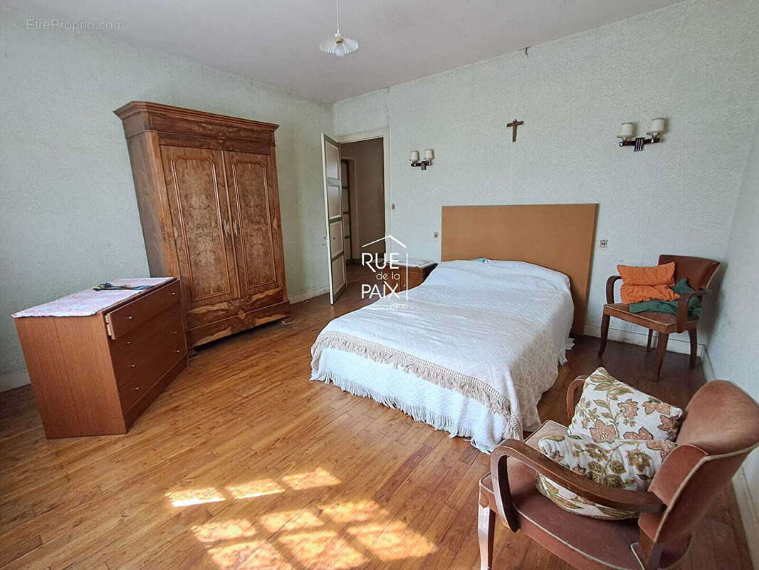 Maison à VOUNEUIL-SUR-VIENNE