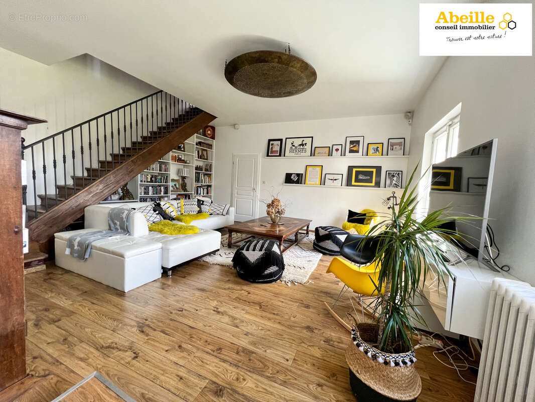 Maison à SAINT-CHERON