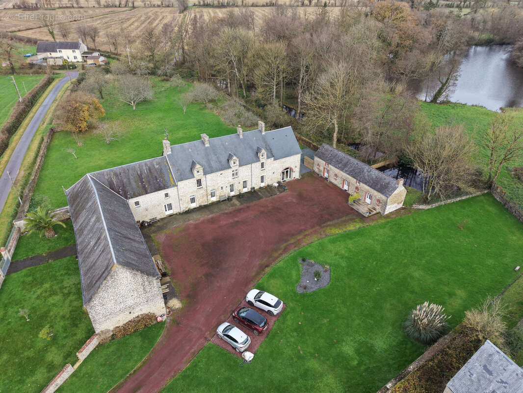 Maison à PICAUVILLE