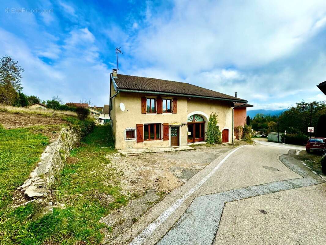 Maison à OYONNAX