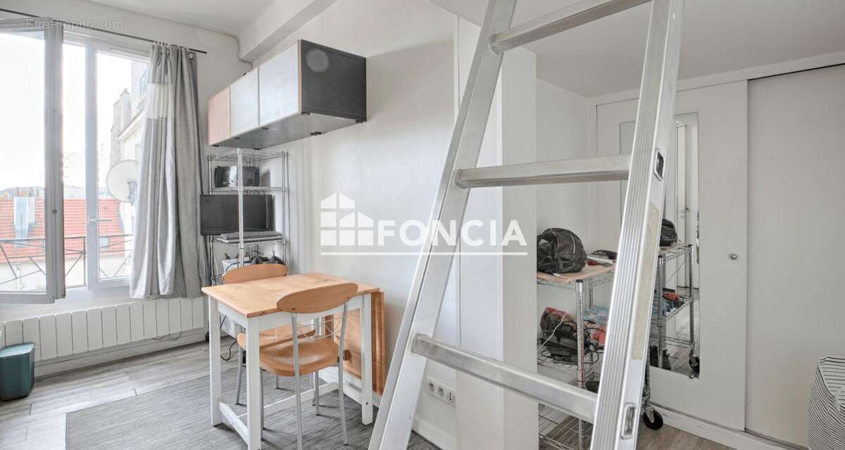 Appartement à PARIS-20E