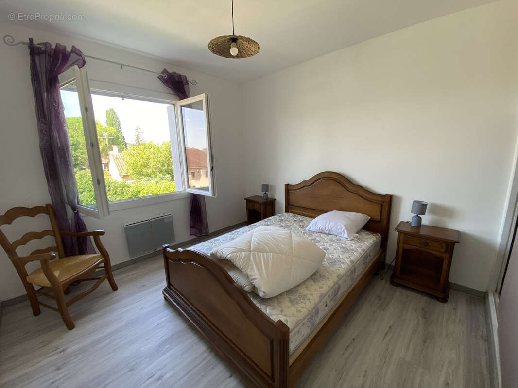 Ensemble immobilier composé de deux appartements T4   Grisolles - photo 7