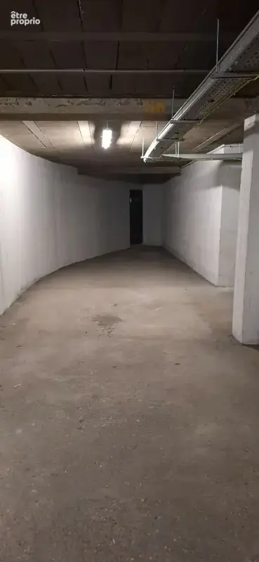 Les gobelins  vends double parking - photo 3
