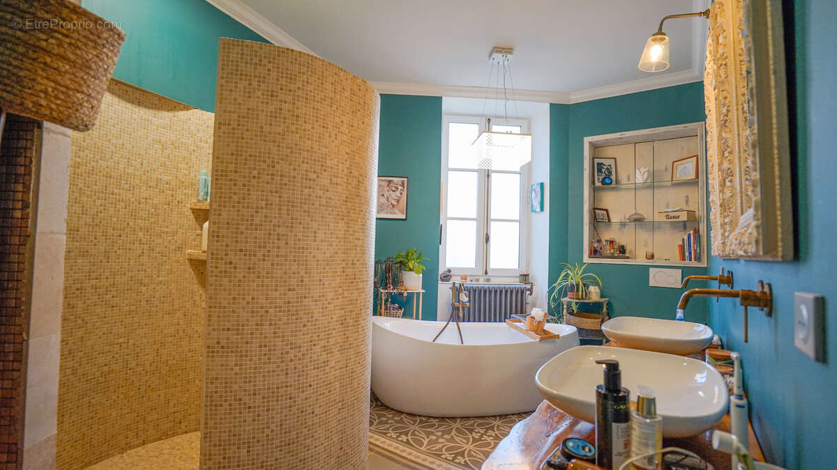 Maison à BAGAT-EN-QUERCY