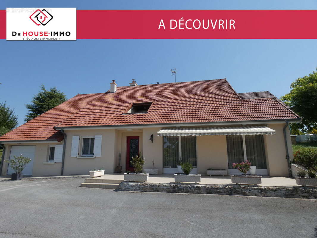 Maison 170 m² à Lons-Le-Saunier  - photo 7