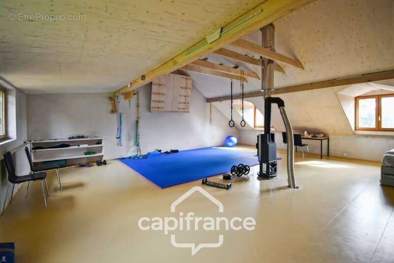 Maison à LONS-LE-SAUNIER