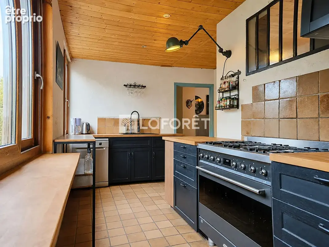 Maison La Thuile 7 pièce(s) 242 m2 - photo 4