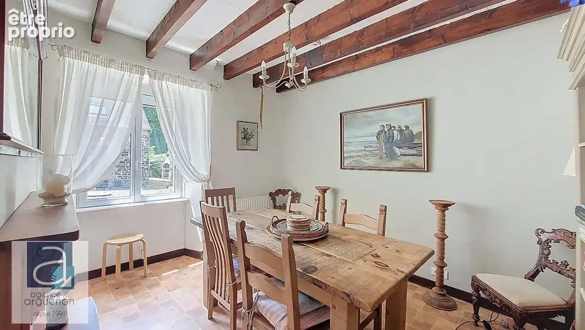 EXCLUSIVITE Cadre exceptionnel en bordure de rivière, dépendances - photo 10