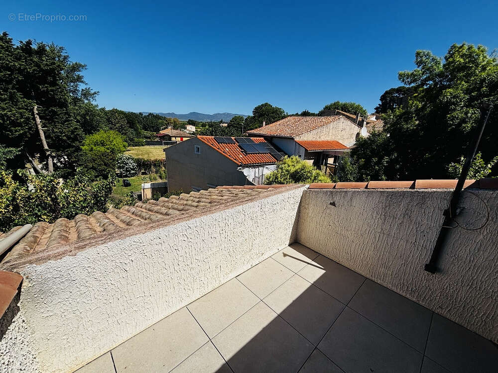 Maison 5 pièces avec Mazet totalisant 155m2 sur une parcelle de 500m2 - photo 7