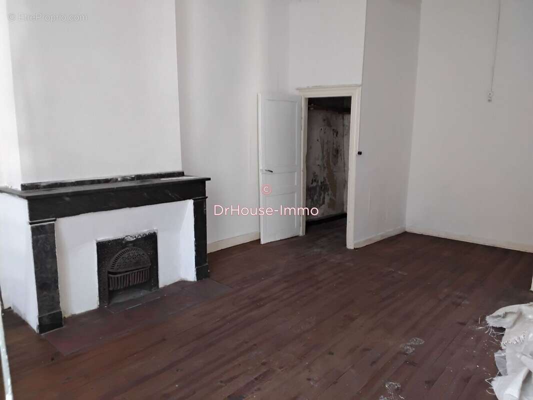 Appartement 380 m² à Villefranche-De-Rouergue  - photo 15