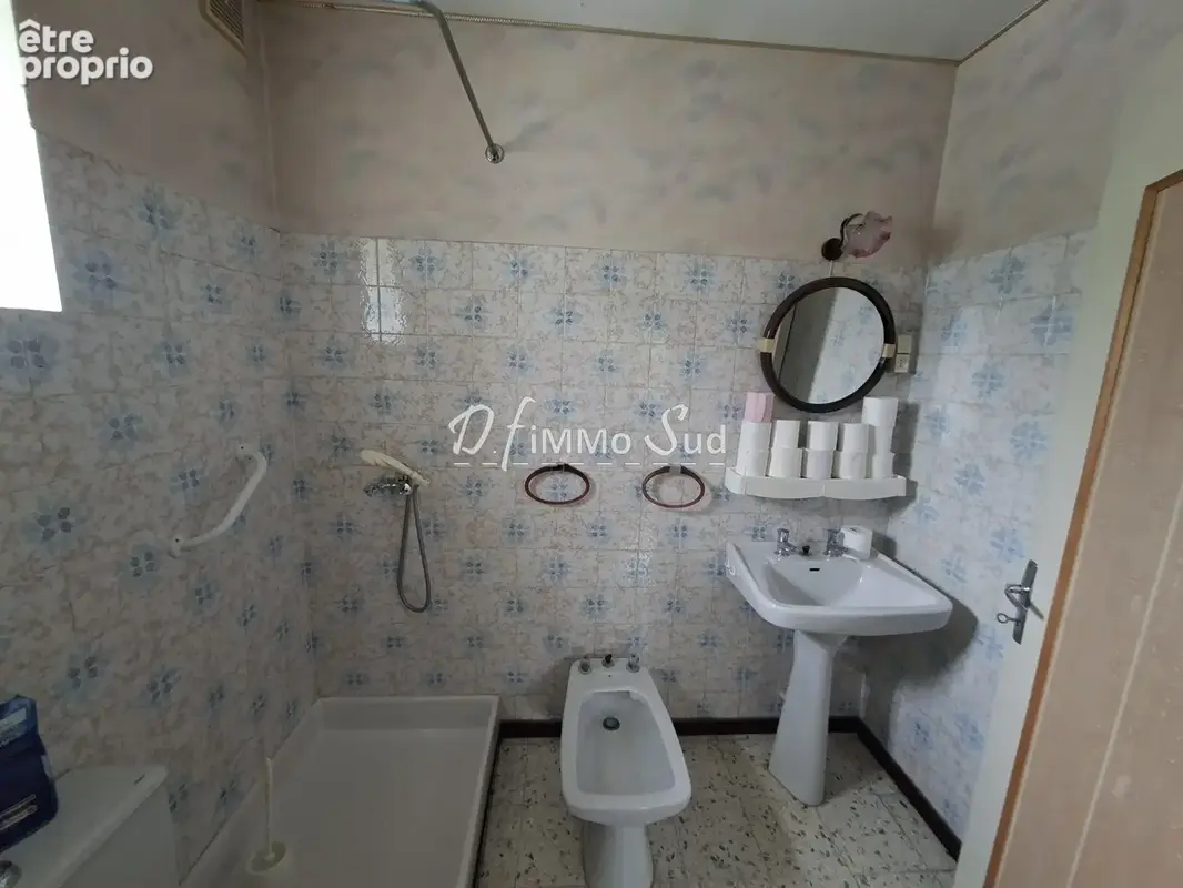 Maison en R+1 avec garage et extérieur - photo 10