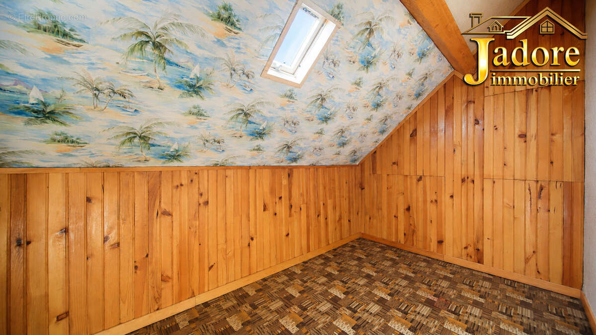 Maison 118 m² à Anould  - photo 17