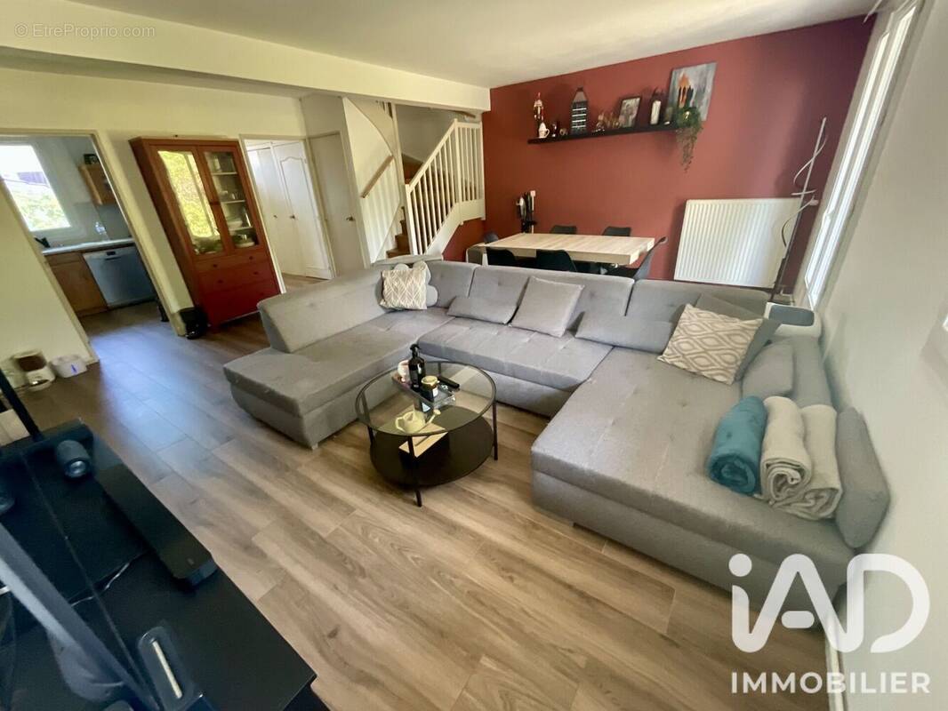 Photo 1 - Maison à MENNECY