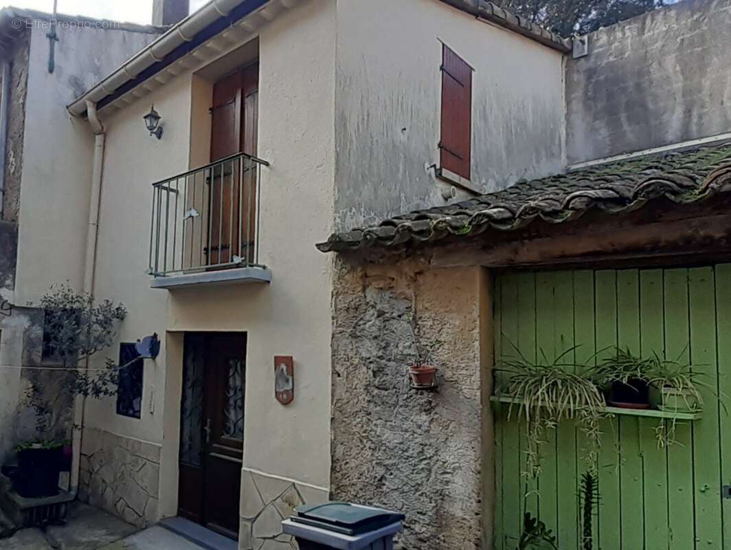 Maison à ROUJAN