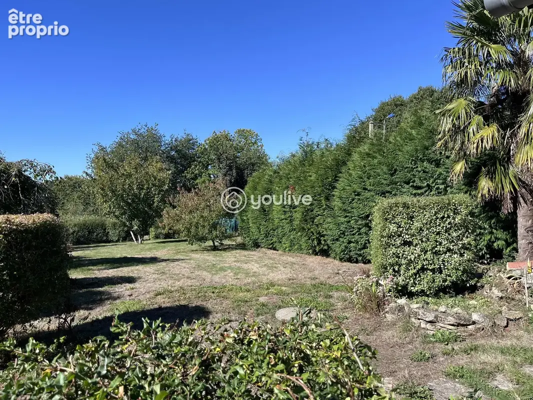 SCAËR (29390) - Le charme d'une maison en pierre - photo 24