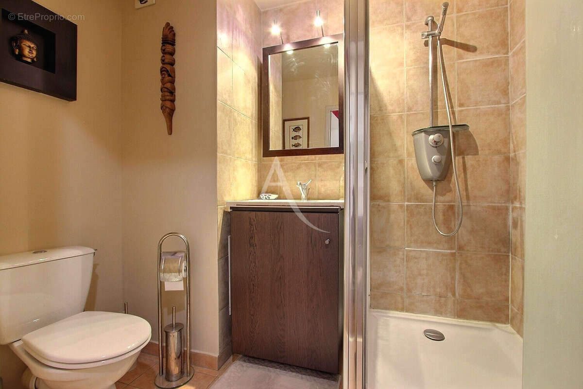 Appartement à VILLENEUVE-LA-GARENNE