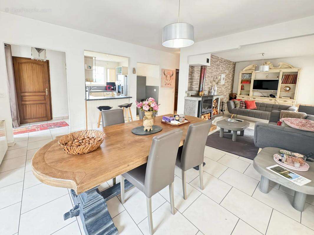 Maison à LAIGNEVILLE