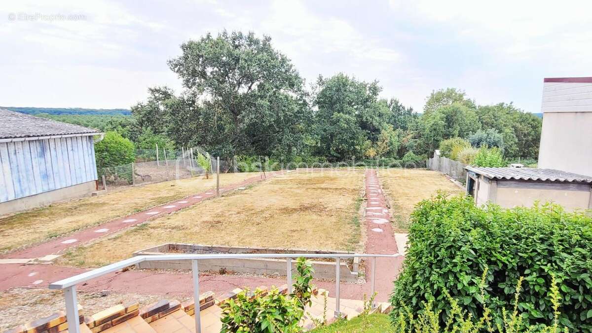 Maison entre ville et campagne - photo 24