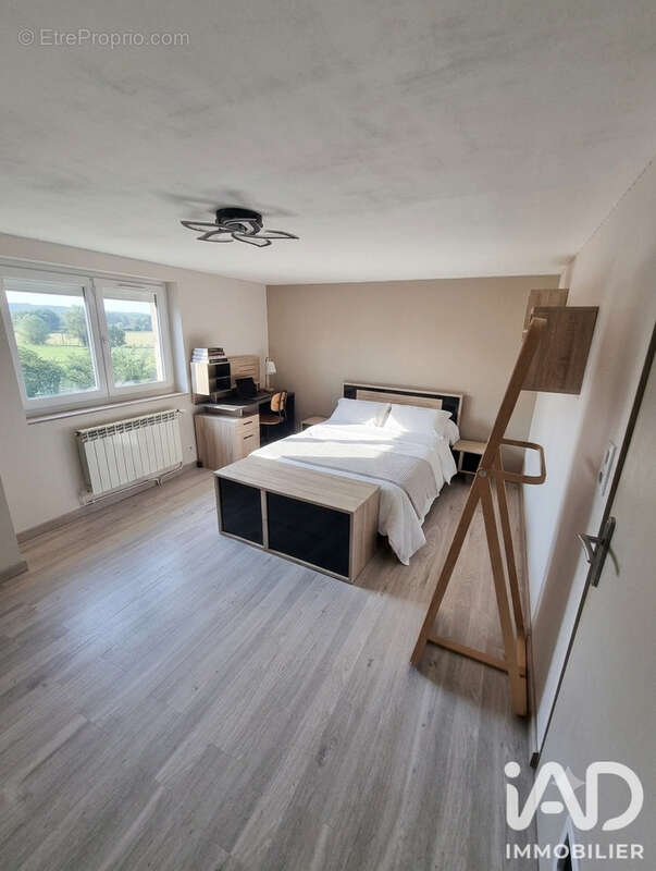 Maison 146 m² à Les Etangs  - photo 8