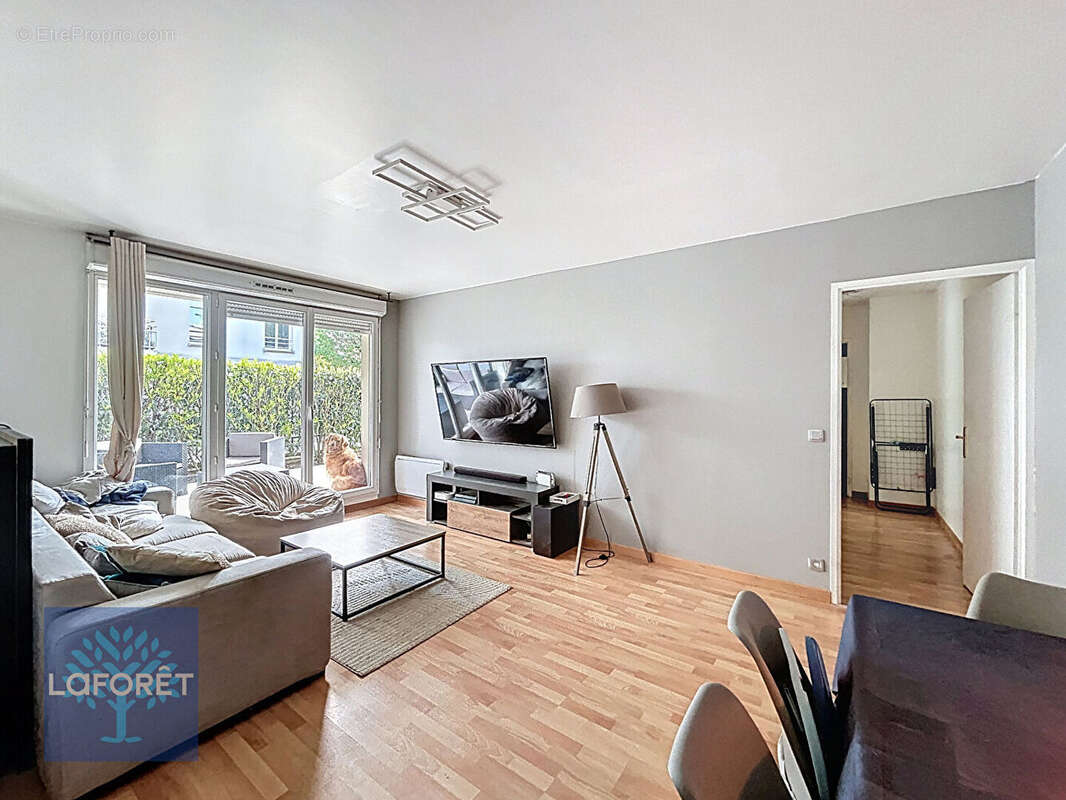 Appartement à CORBEIL-ESSONNES