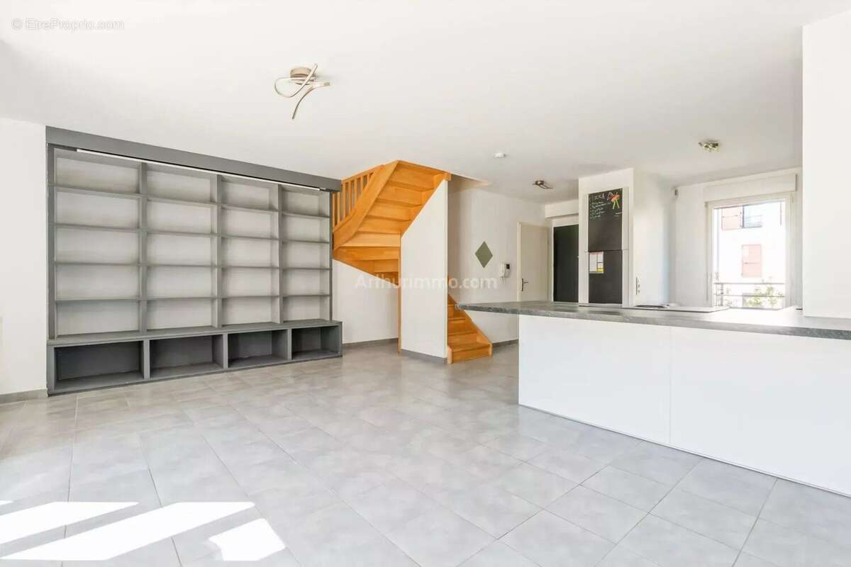 Appartement à MONTEVRAIN