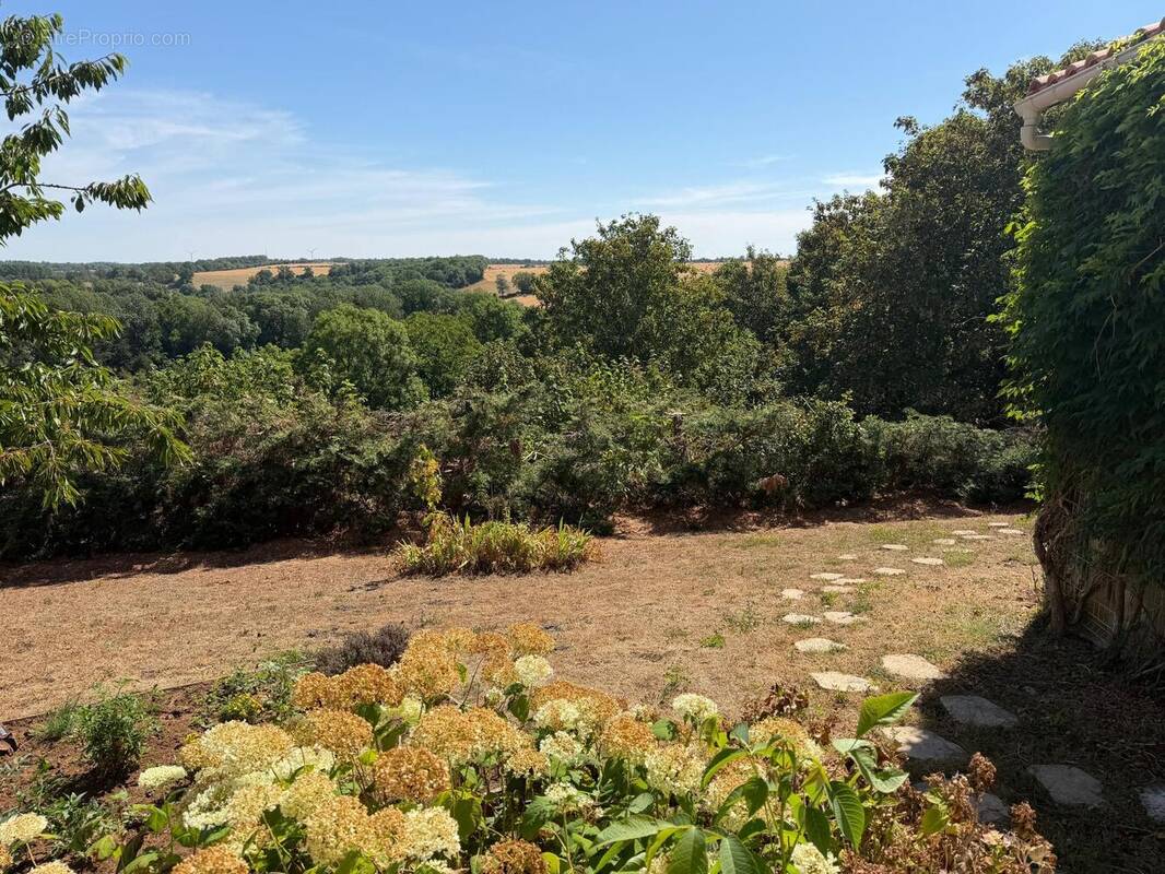 Photo 1 - Maison à SAINTE-OUENNE