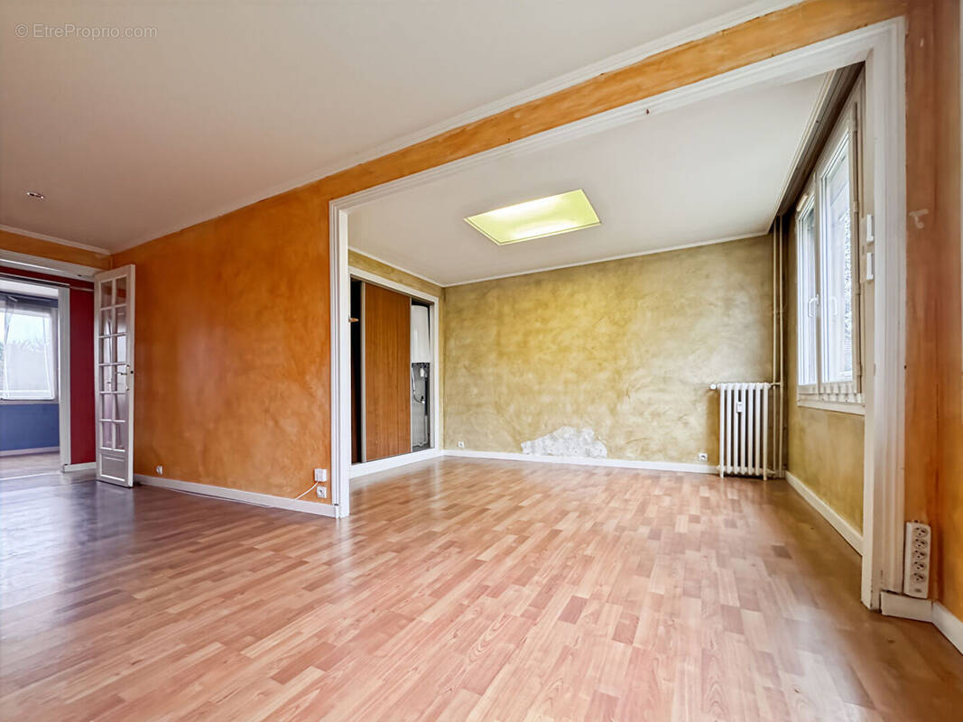 Appartement à VILLEMOMBLE