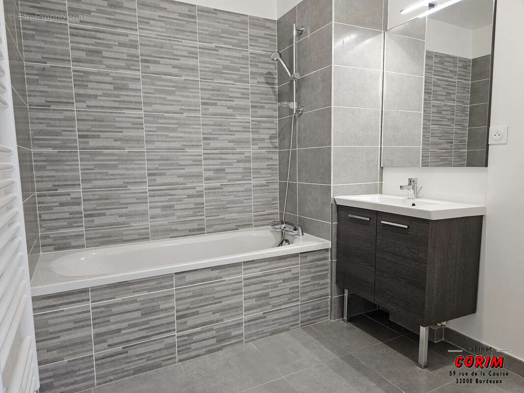 Appartement à BORDEAUX