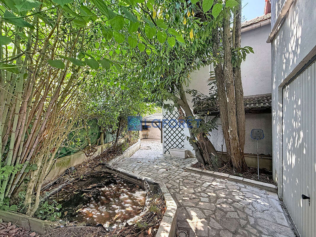 Maison à SAVIGNY-SUR-ORGE
