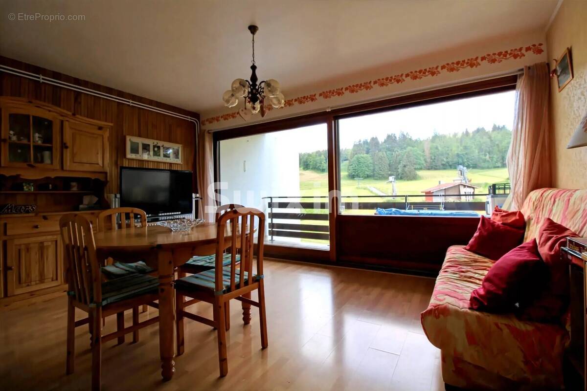 Appartement à PREMANON