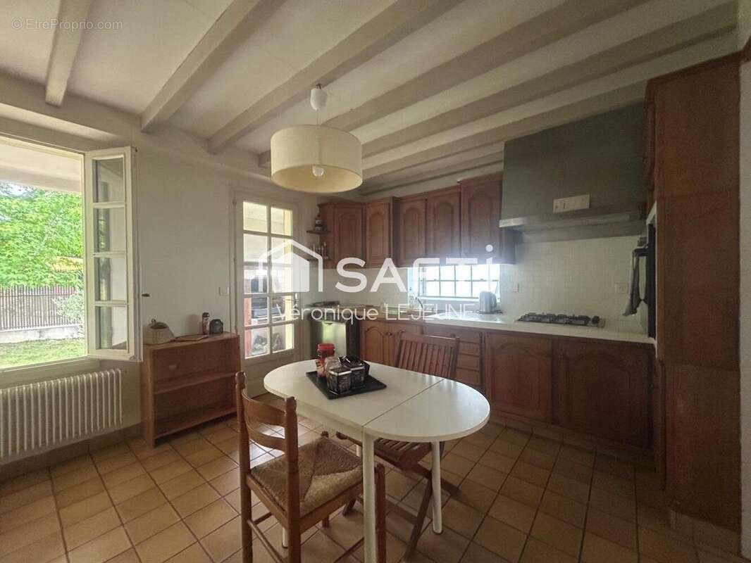 Maison 181 m² à Foulayronnes  - photo 6