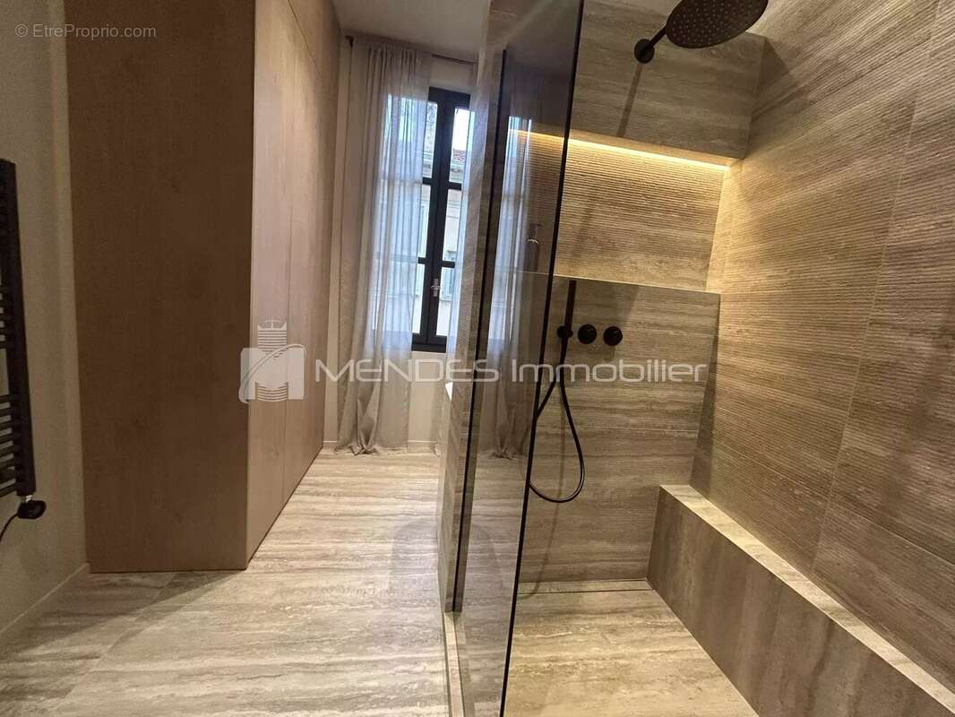 Appartement à BEAUSOLEIL