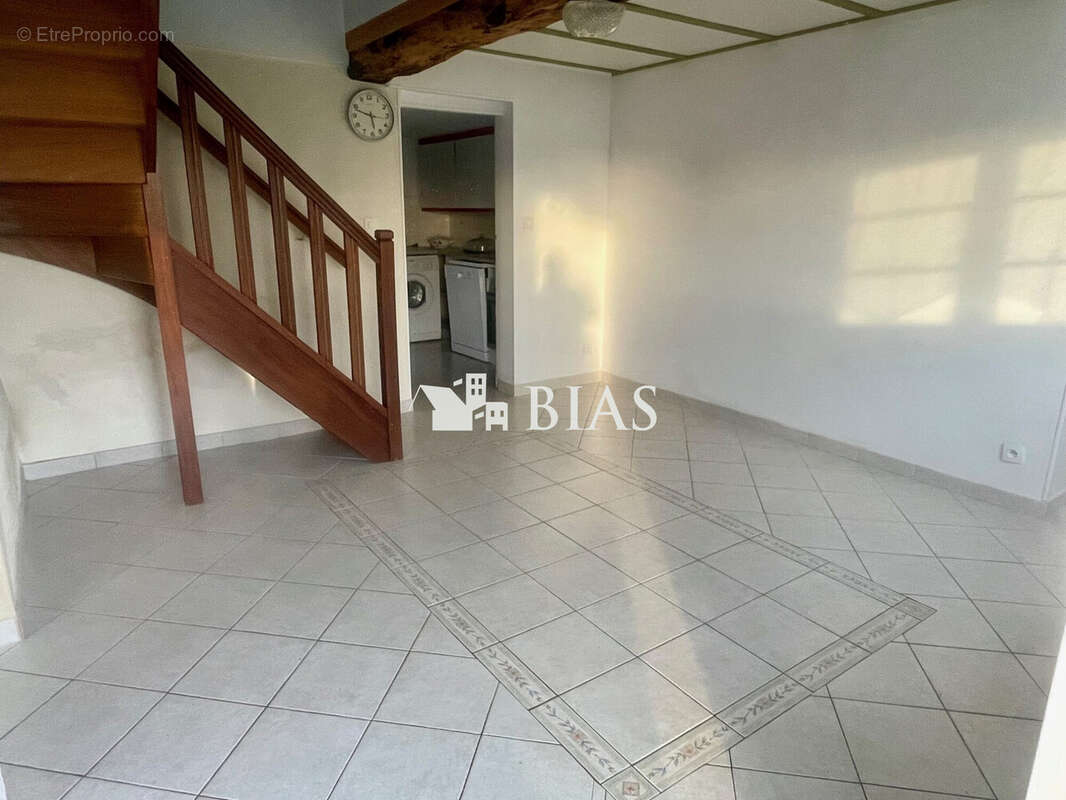 Appartement 121 m² à Bourg-Achard  - photo 2