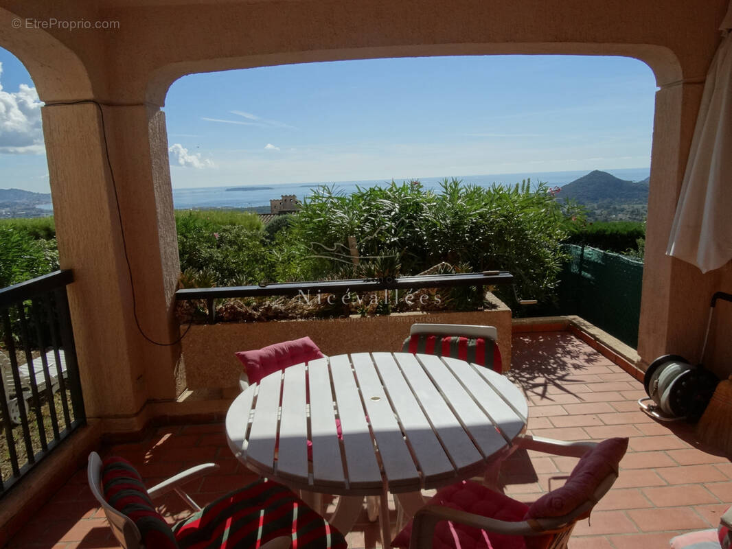 Appartement à MANDELIEU-LA-NAPOULE