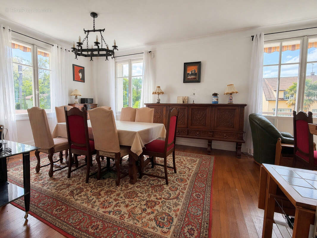 ChatGPT Image 18 avr - Maison à VARENNES-JARCY