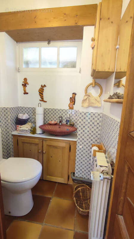 Maison à MONTAIGU-DE-QUERCY