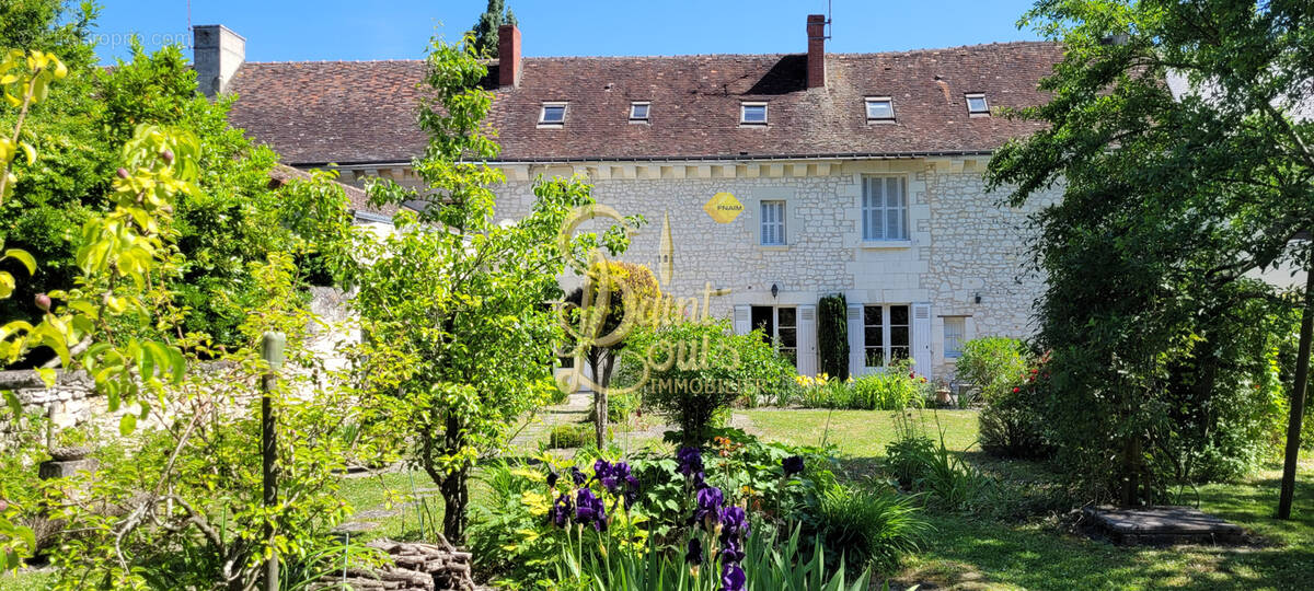 Maison à CHAMPIGNY-SUR-VEUDE