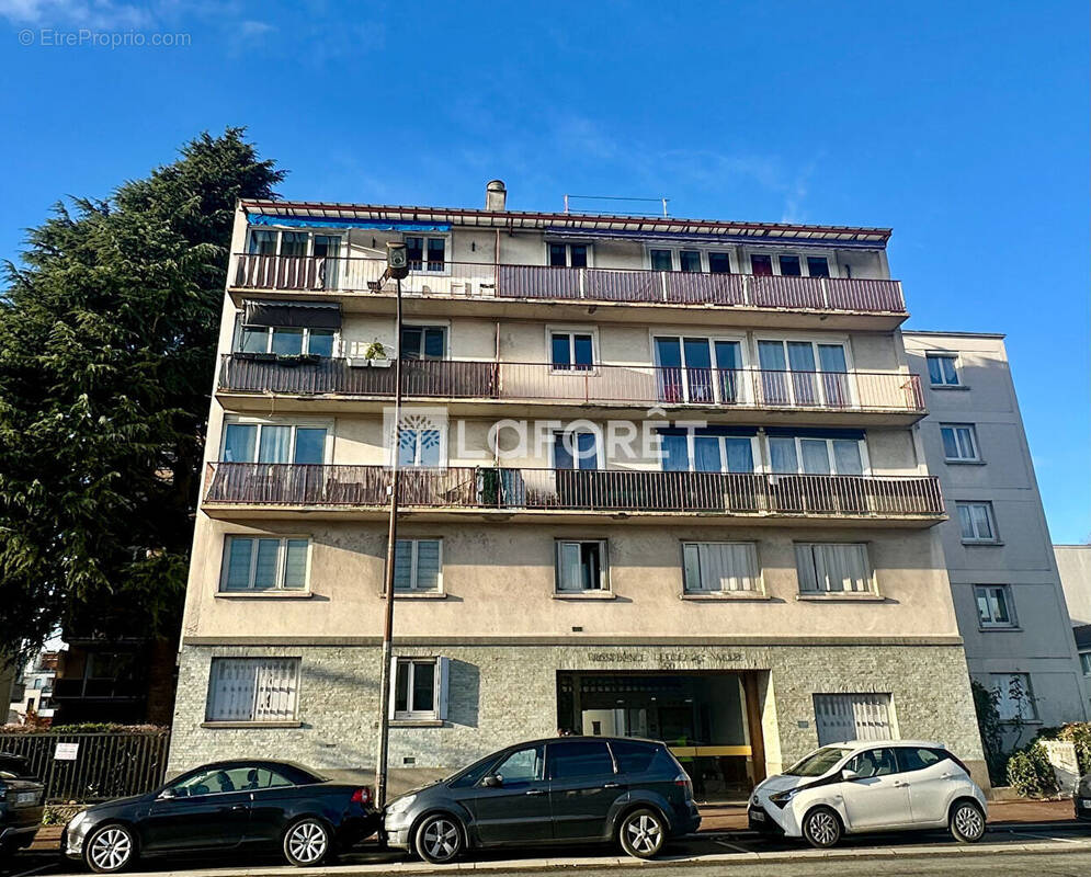 Appartement à LIVRY-GARGAN