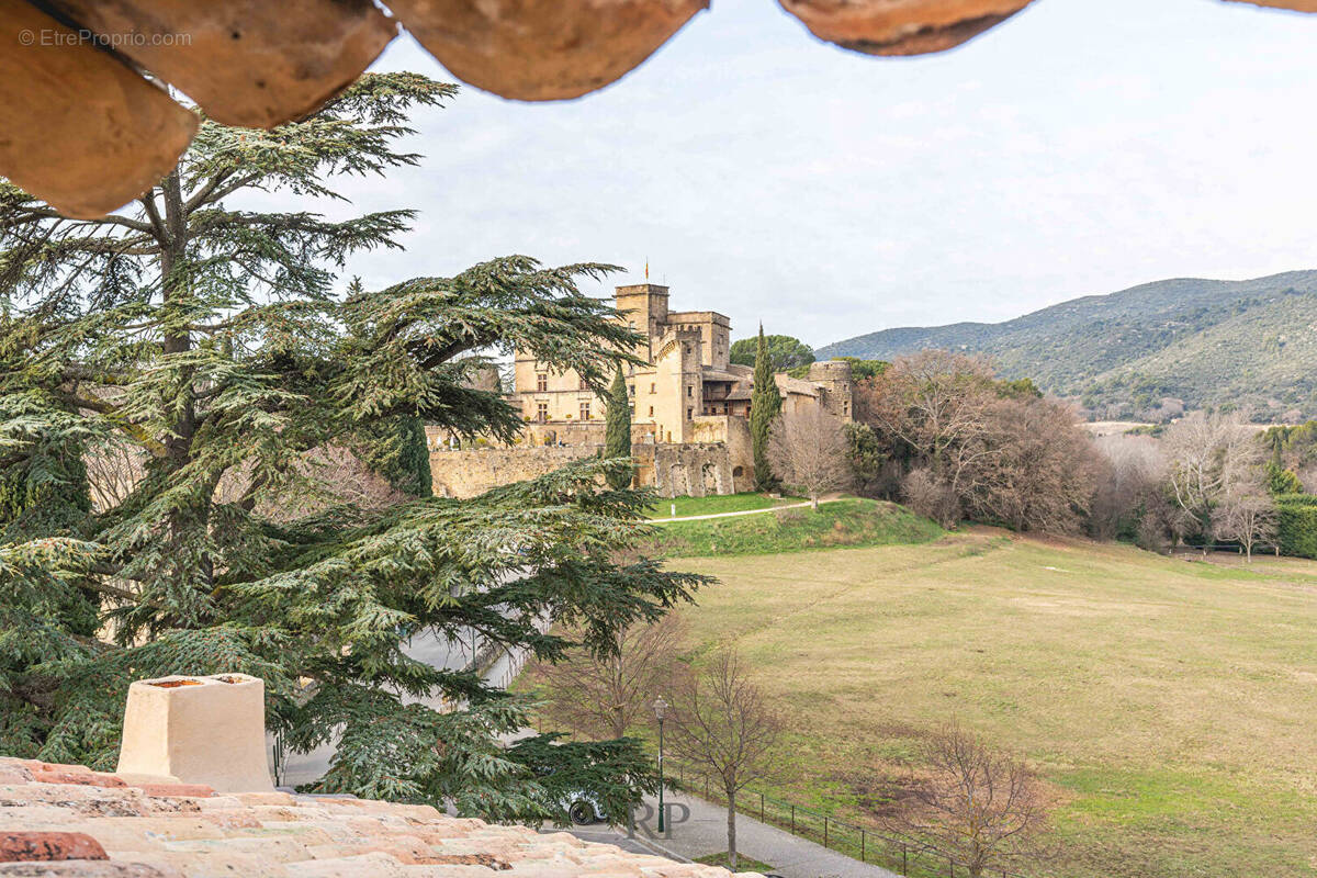 Appartement à LOURMARIN