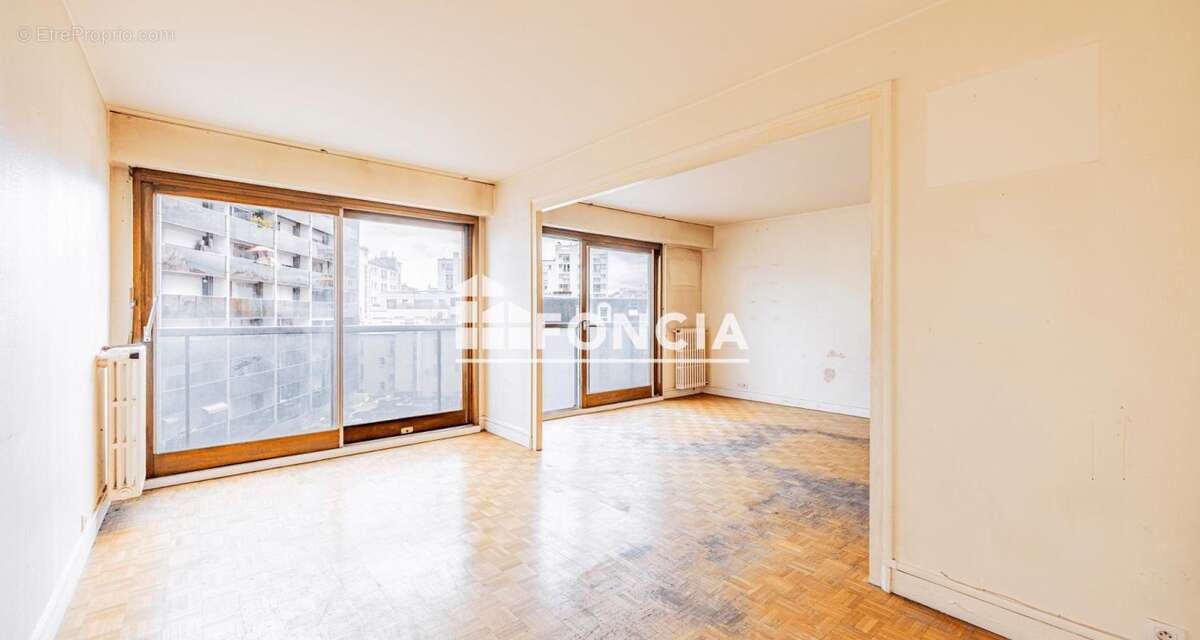 Appartement à PARIS-15E