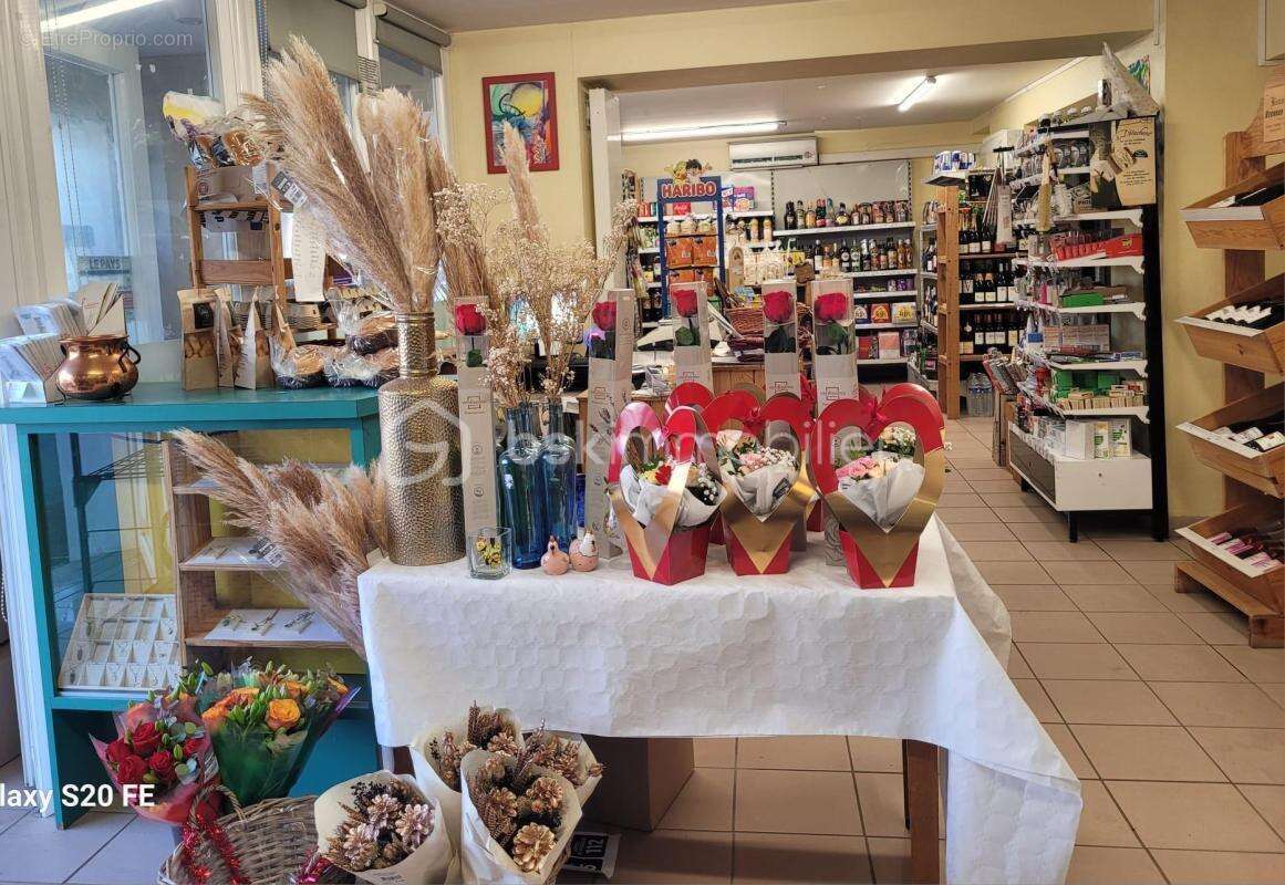 Commerce à SAINT-JODARD