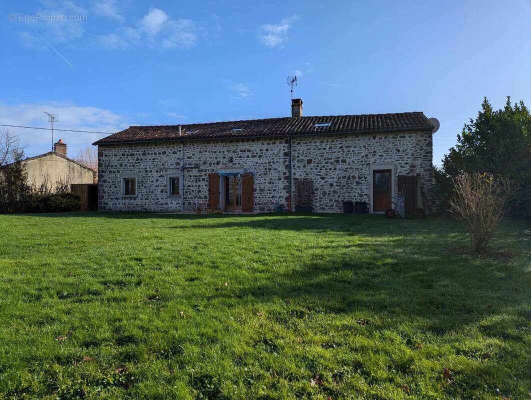 Maison à LATHUS-SAINT-REMY