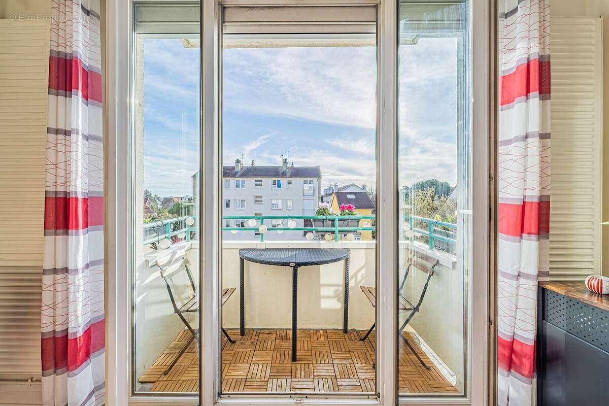 Appartement à MAISONS-LAFFITTE