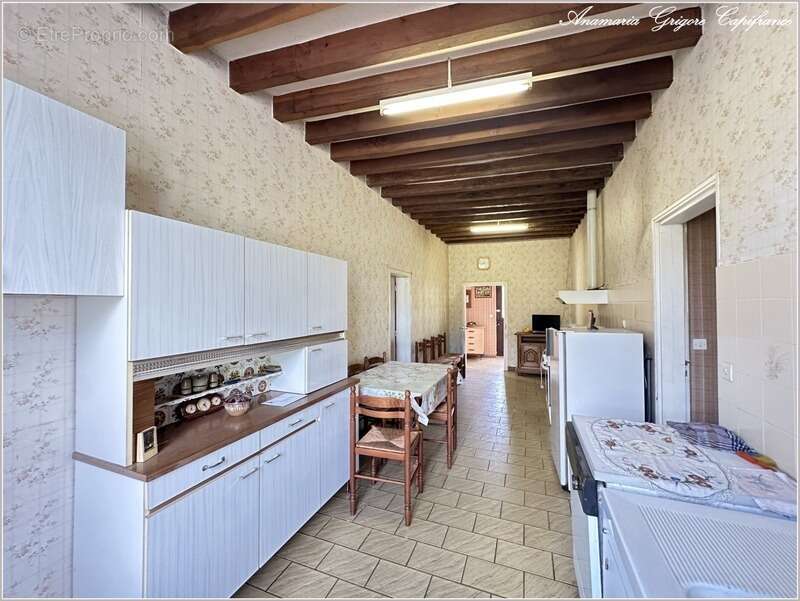 Frazé (28160)  Longère de plain-pied à rénover 100 m² habitable, jardin 1676 m² – Proche Château - photo 8