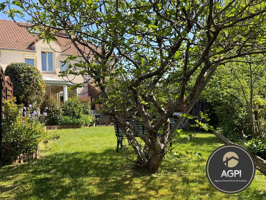 Maison à CHATEAUFORT