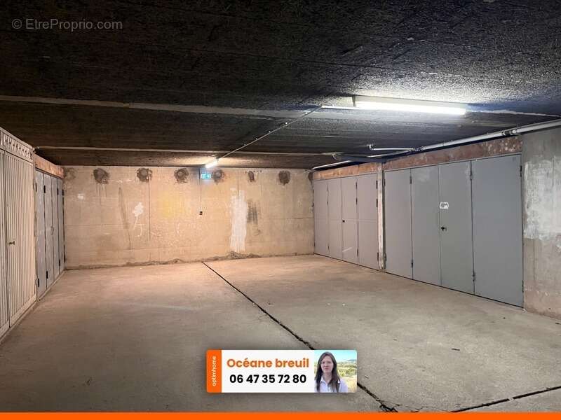 Parking à BALARUC-LES-BAINS